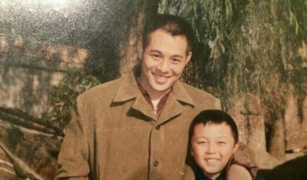 巅峰期突然隐退十位歌手,巅峰突然退圈的明星