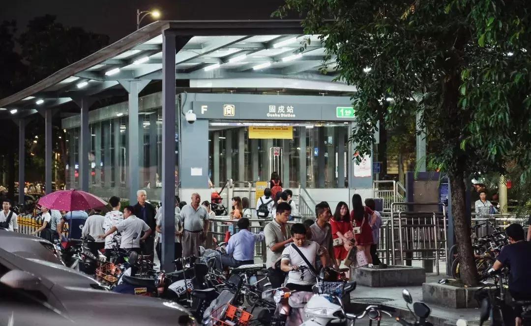 鍥烘垗杩欓噷鍝噷鏈夊ソ鐜╃殑,鍥烘垗鐮佸ご杩欓噷娴蜂笂鏄粈涔堟ˉ