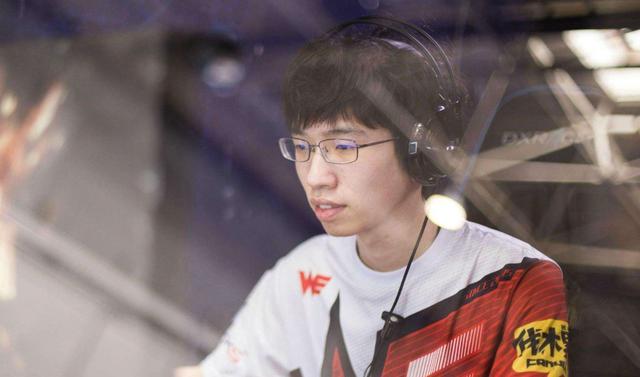 we阵容957,we上单957高光时刻