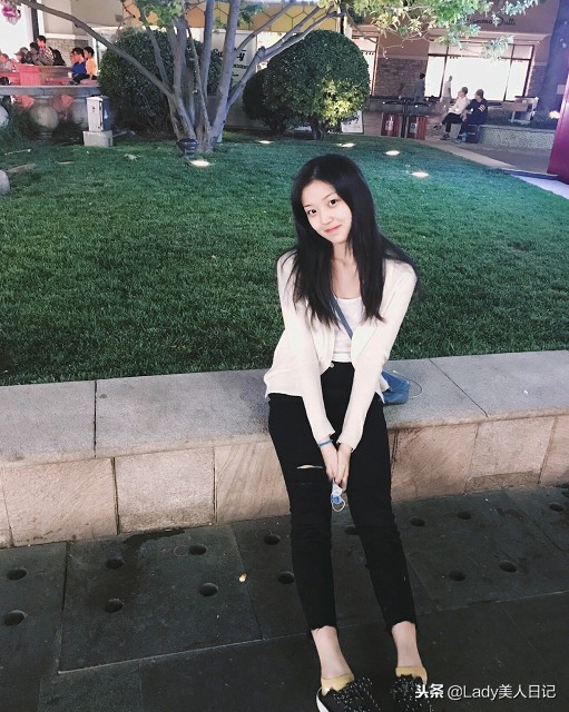 《淑女飘飘拳》里的孙千美爆了!颜高腿长很耐看,满屏都是少女感