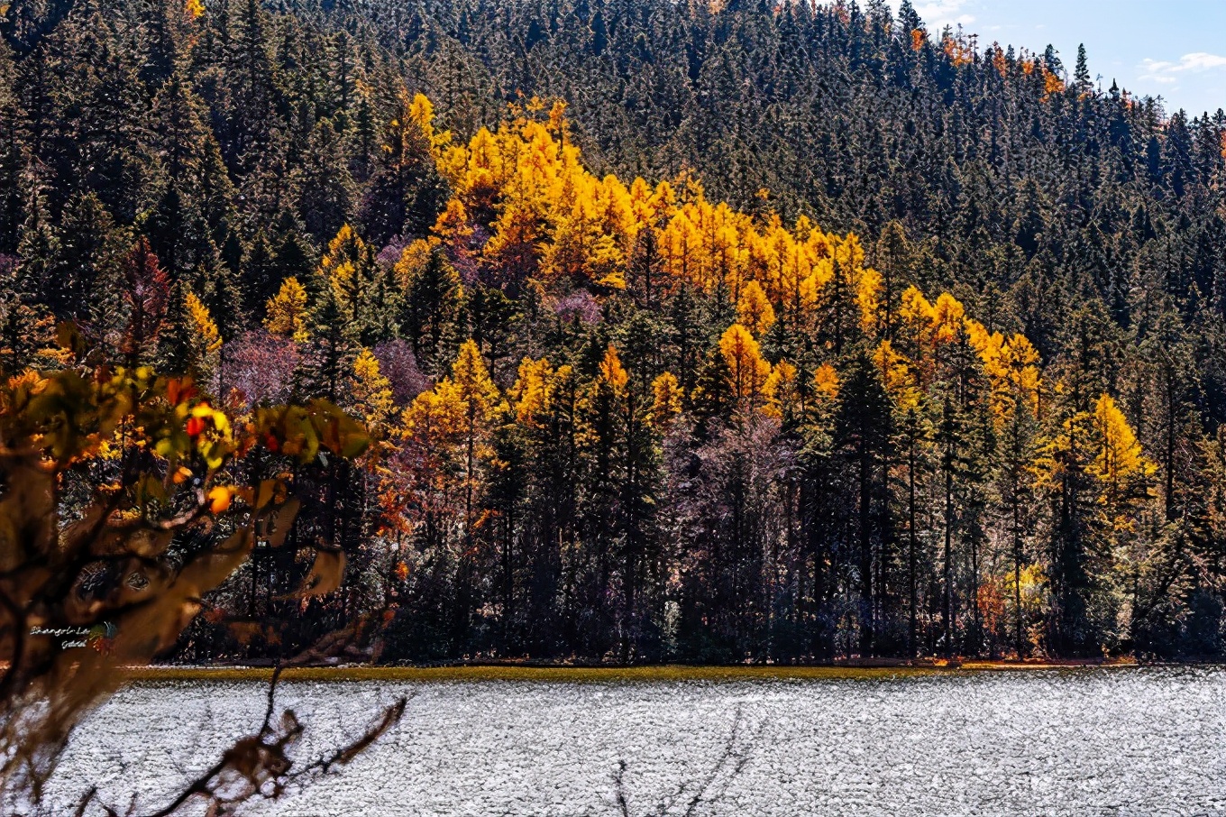 从香格里拉到德钦沿途有什么景点,云南香格里拉旅游攻略必去景点