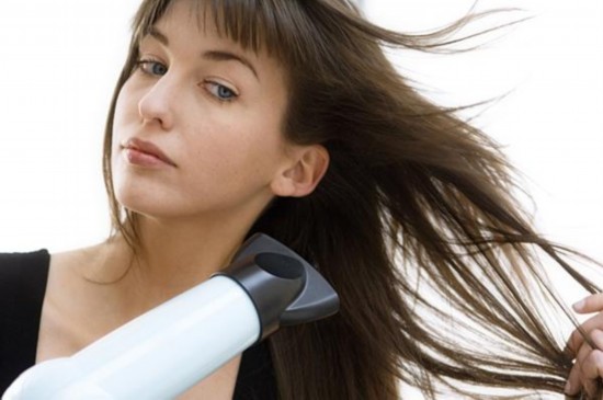 理发店学徒染发怎么染,染发在家染还是在理发店染好