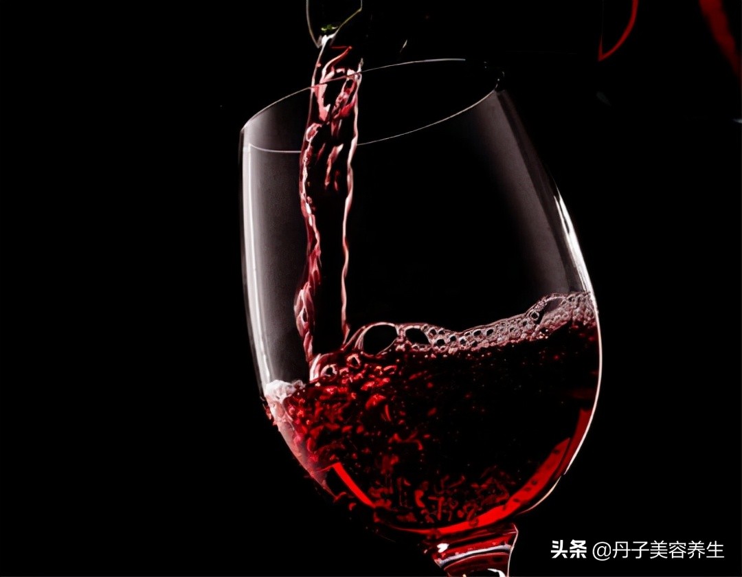 秋季皮肤如何补水保养,秋季保养皮肤最佳方法