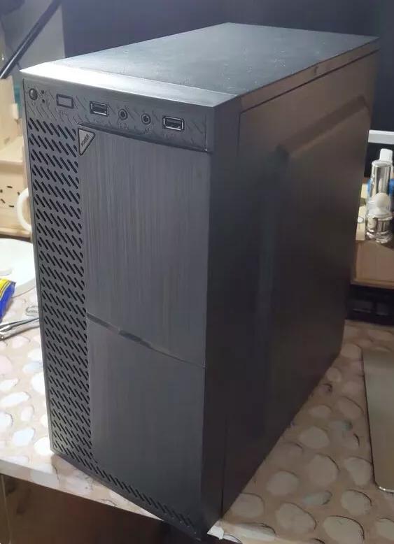 四百左右游戏电脑主机,四千块itx手提主机