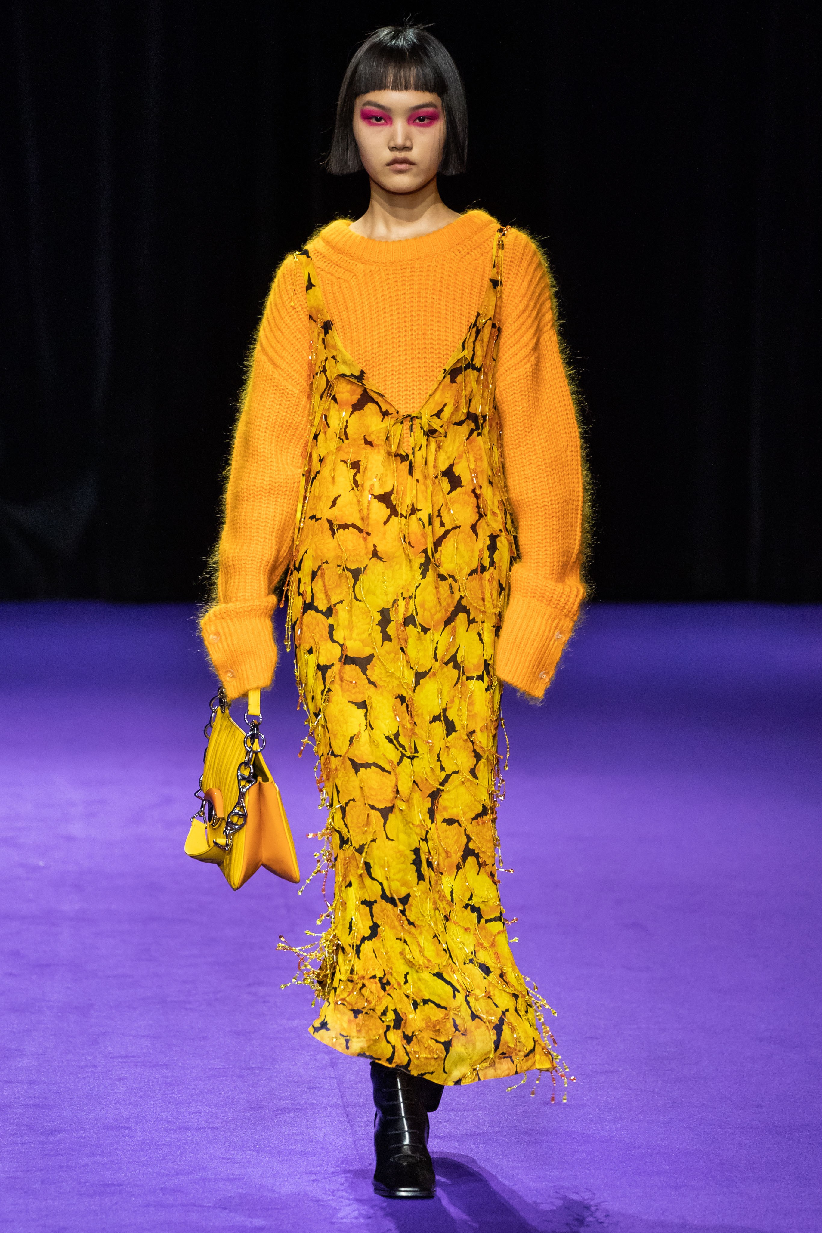 巴黎时装周kenzo,kenzo穿出时尚感