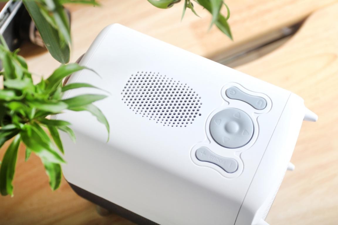 泰捷weboxt1投影仪对比极米,泰捷weboxt1投影仪和天猫魔屏对比