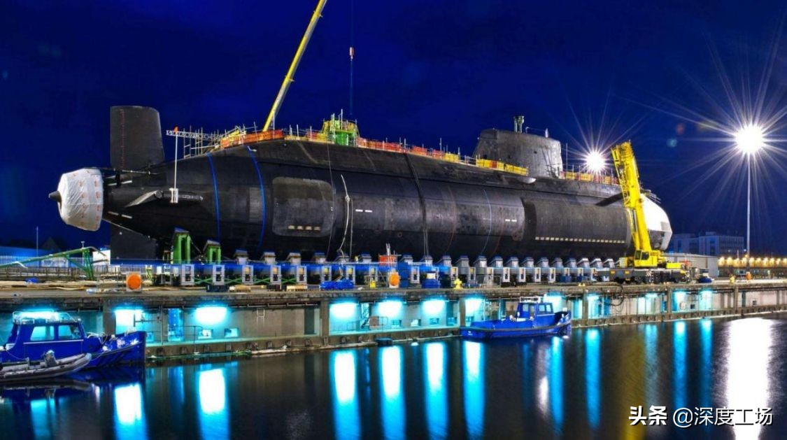 3000万美金买一艘航母,美英向澳出售核潜艇真正原因