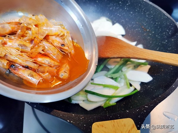 西瓜和虾子能一起吃吗,西瓜配虾子