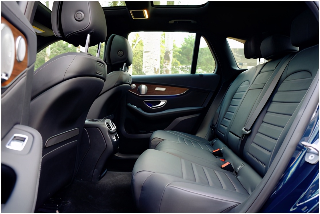 深度试驾奔驰glk300,24款奔驰glc300l豪华7座试驾