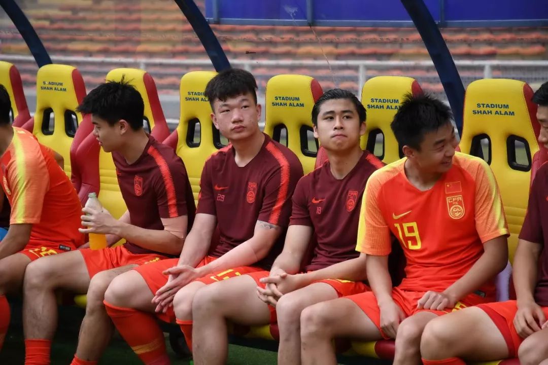 国奥主帅希丁克下课,希丁克国奥最新消息