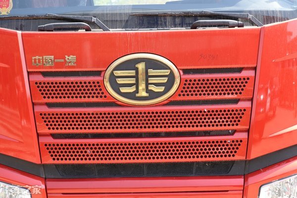 560马力国六车型,560马力国六自动挡牵引车