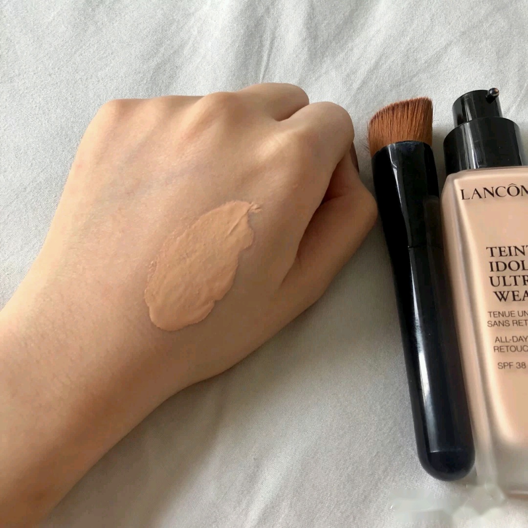 dw和兰蔻混油皮粉底,兰蔻持妆粉底和雅诗兰黛dw哪个好