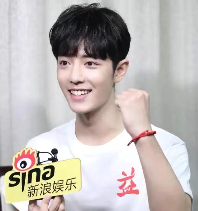 肖战温润如玉铁骨铮铮,肖战的气质儒雅知性超凡脱俗