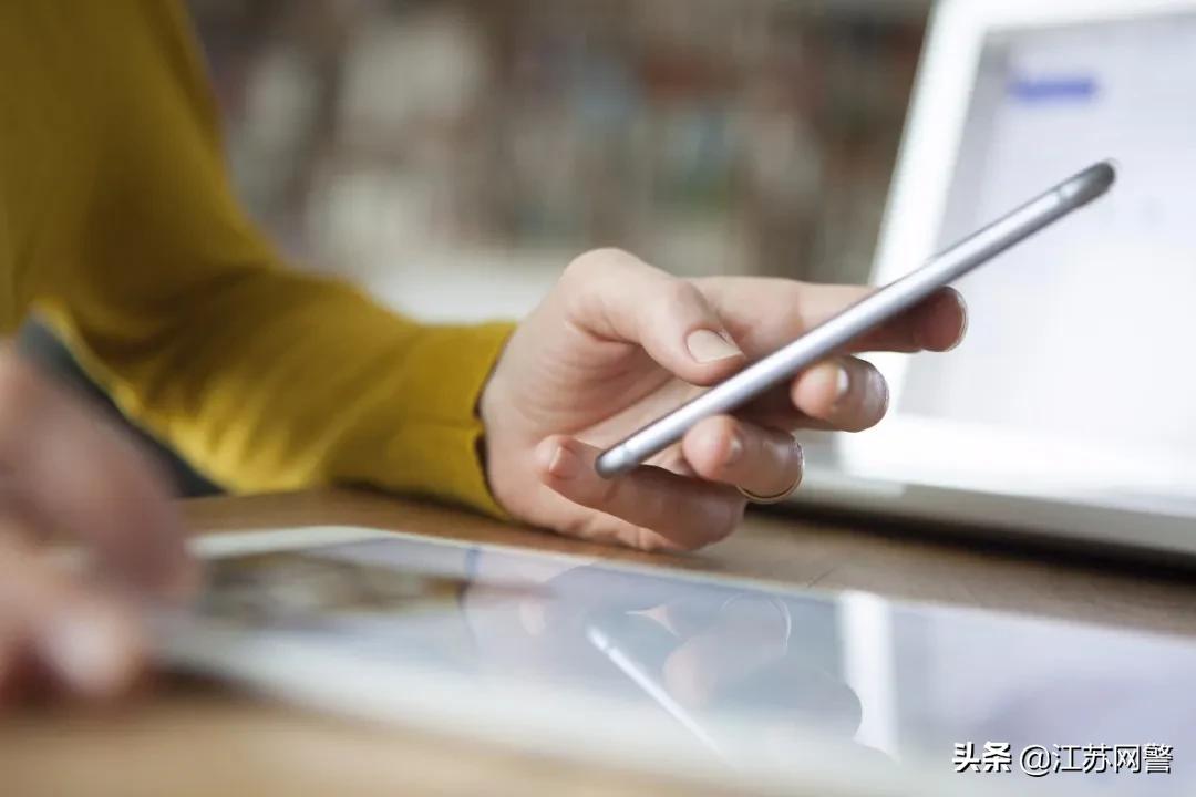 江苏南京：免费看手相！一女子“命”中有“凶煞”花钱化解不料却