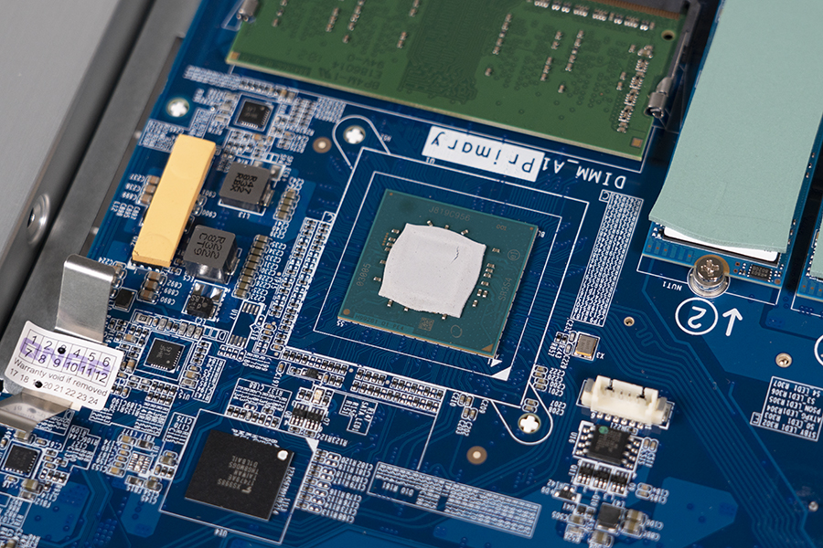 qnap威联通ts-453bmini家用nas,小白也能轻松入门