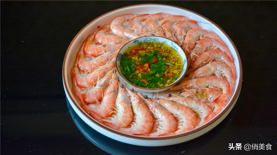 白灼大虾怎么做入口即化特别鲜嫩,白灼大虾怎么做才正宗