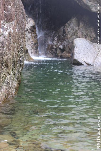 神奇的泉水童话故事,神奇的泉水完整版