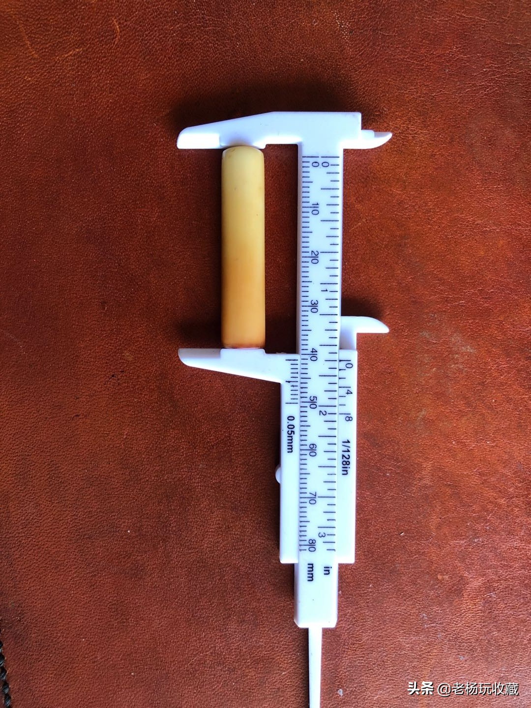 牙雕小印章,牙雕工艺品血牙