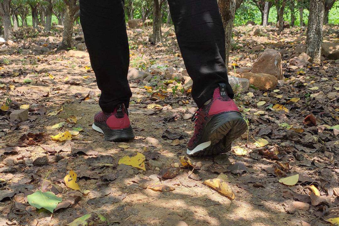 米家运动鞋4代和3代有什么区别,米家云弹运动鞋