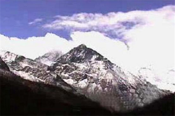 临沧翁丁佤族图腾,临沧最值得去的古寨