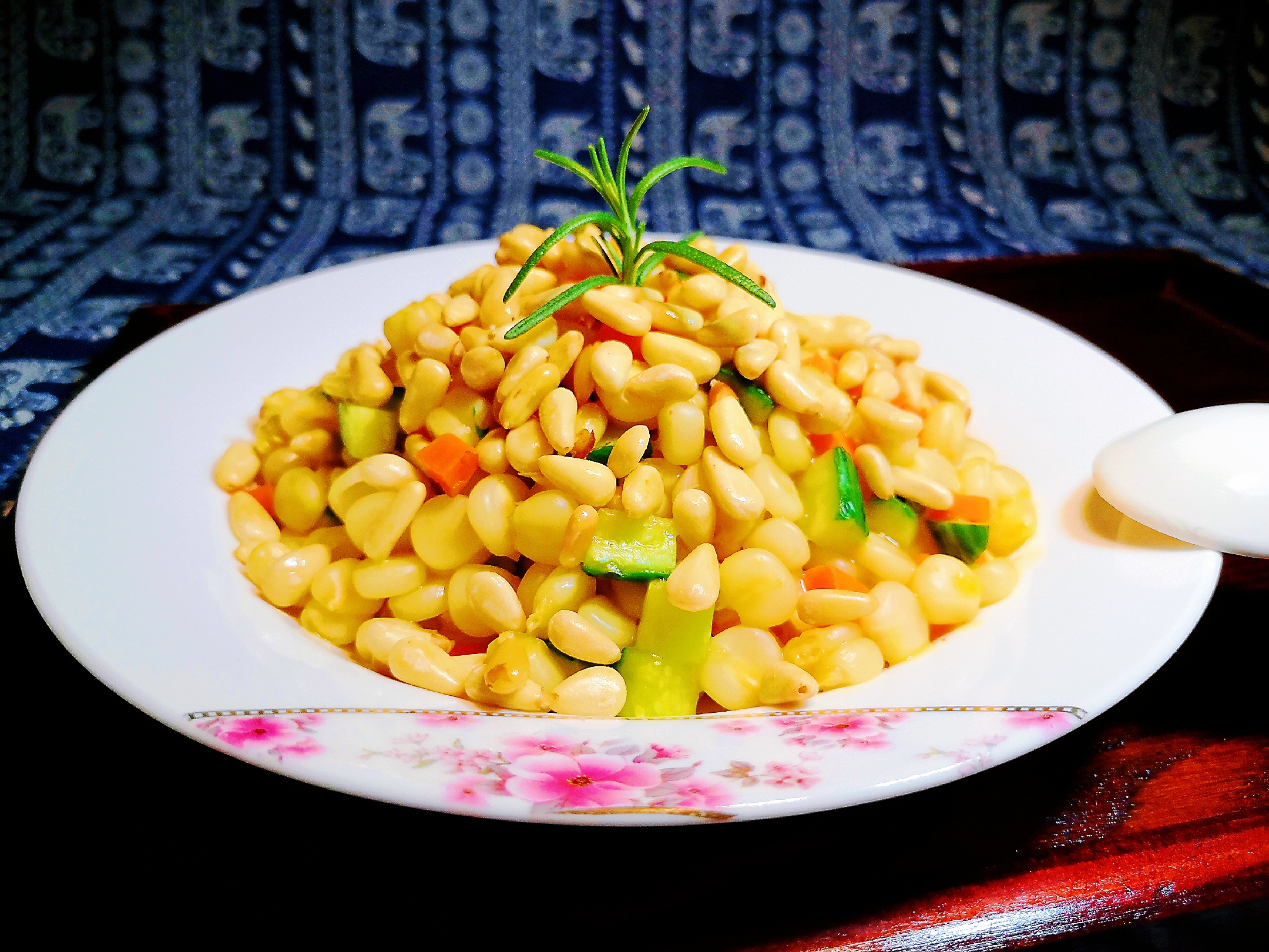 第一美食的松仁玉米,老东北美食松仁玉米