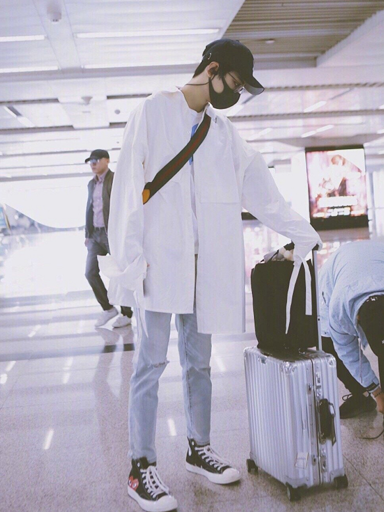 匡威川久保玲帆布鞋直播,匡威川久保玲红心帆布鞋