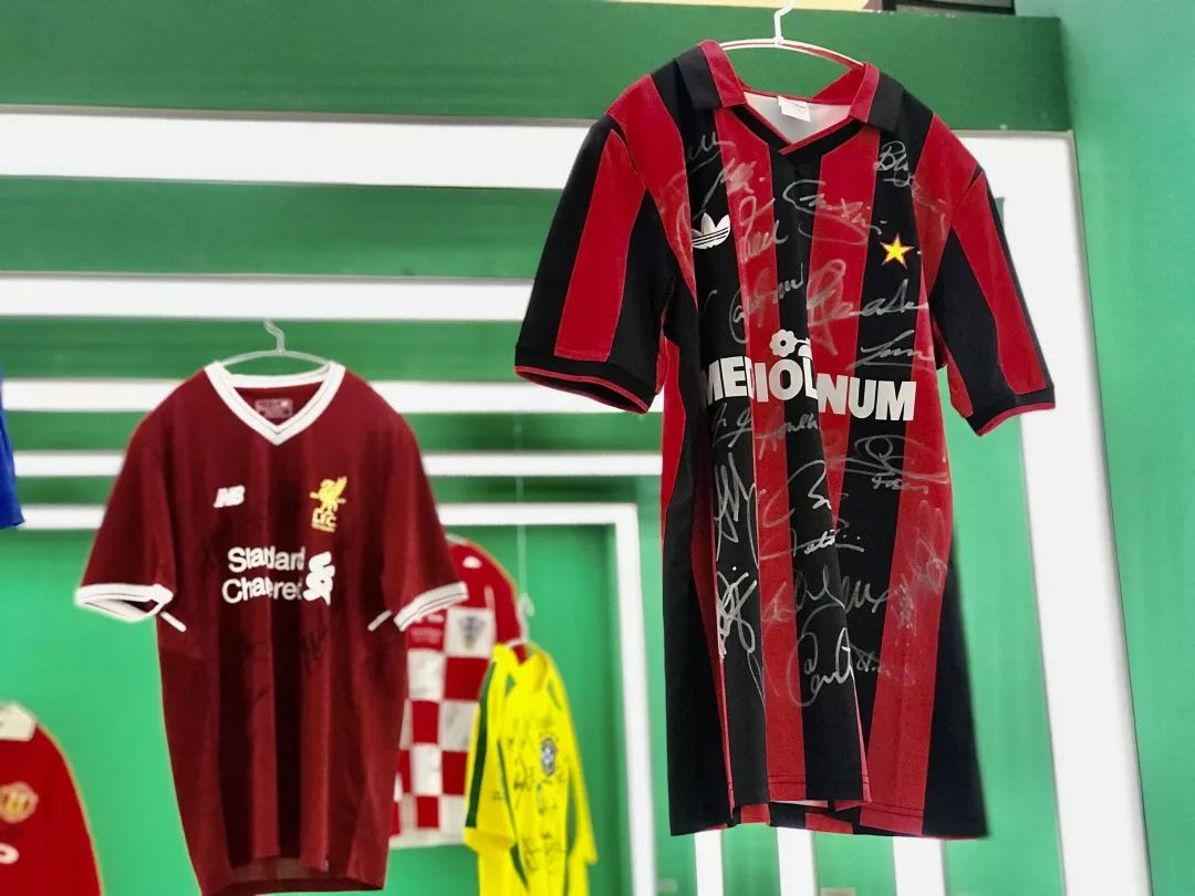 球场也是商场,球场是男人的战场