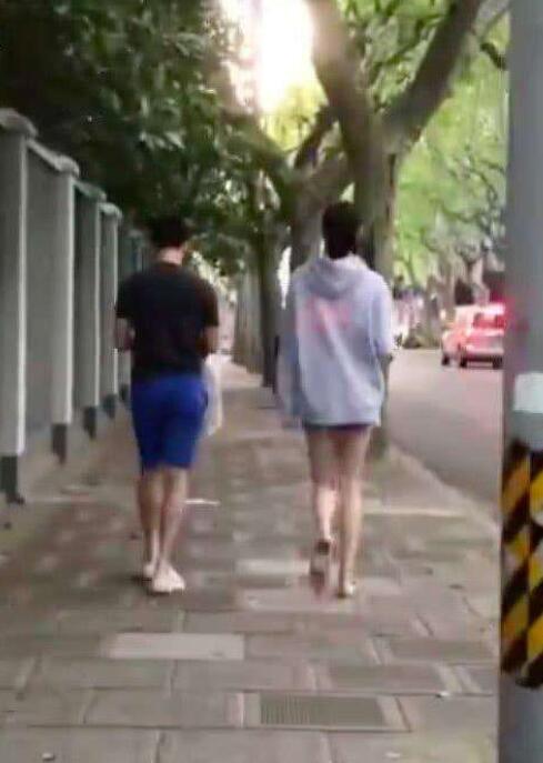 何猷君分享追求奚梦瑶过程,何猷君用什么方式打动奚梦瑶的心