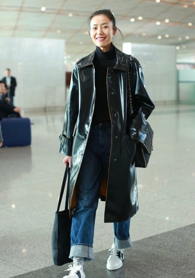 女士冬季最流行的穿搭皮衣,女明星皮衣时尚潮流搭配