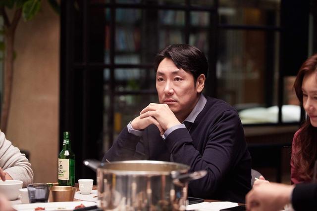 电影完美陌生人讲的什么,电影完美陌生人