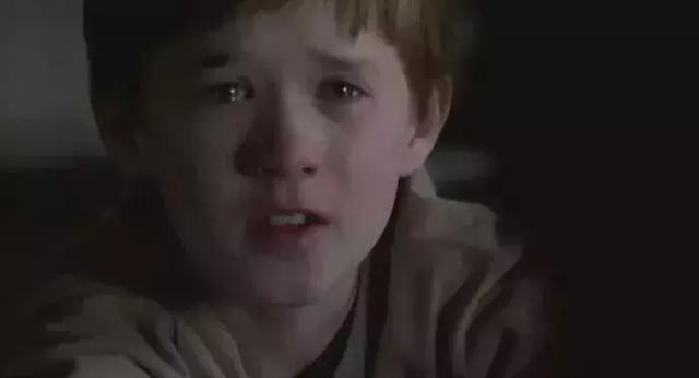 孩子摸*处私**、夹腿、蹭被子,这几个小细节千万别忽视