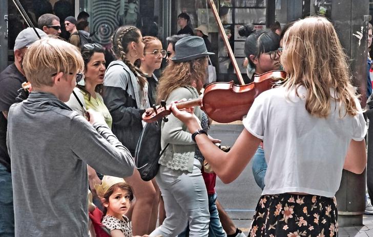 新西兰犹豫不决，不愿放弃中国775亿市场，美国：中国魅力可真大