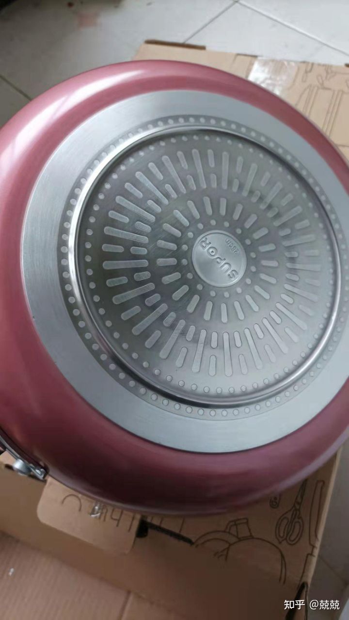 清除苏泊尔平底锅锅底发黑妙招,苏泊尔平底不粘锅煎锅需要开锅吗