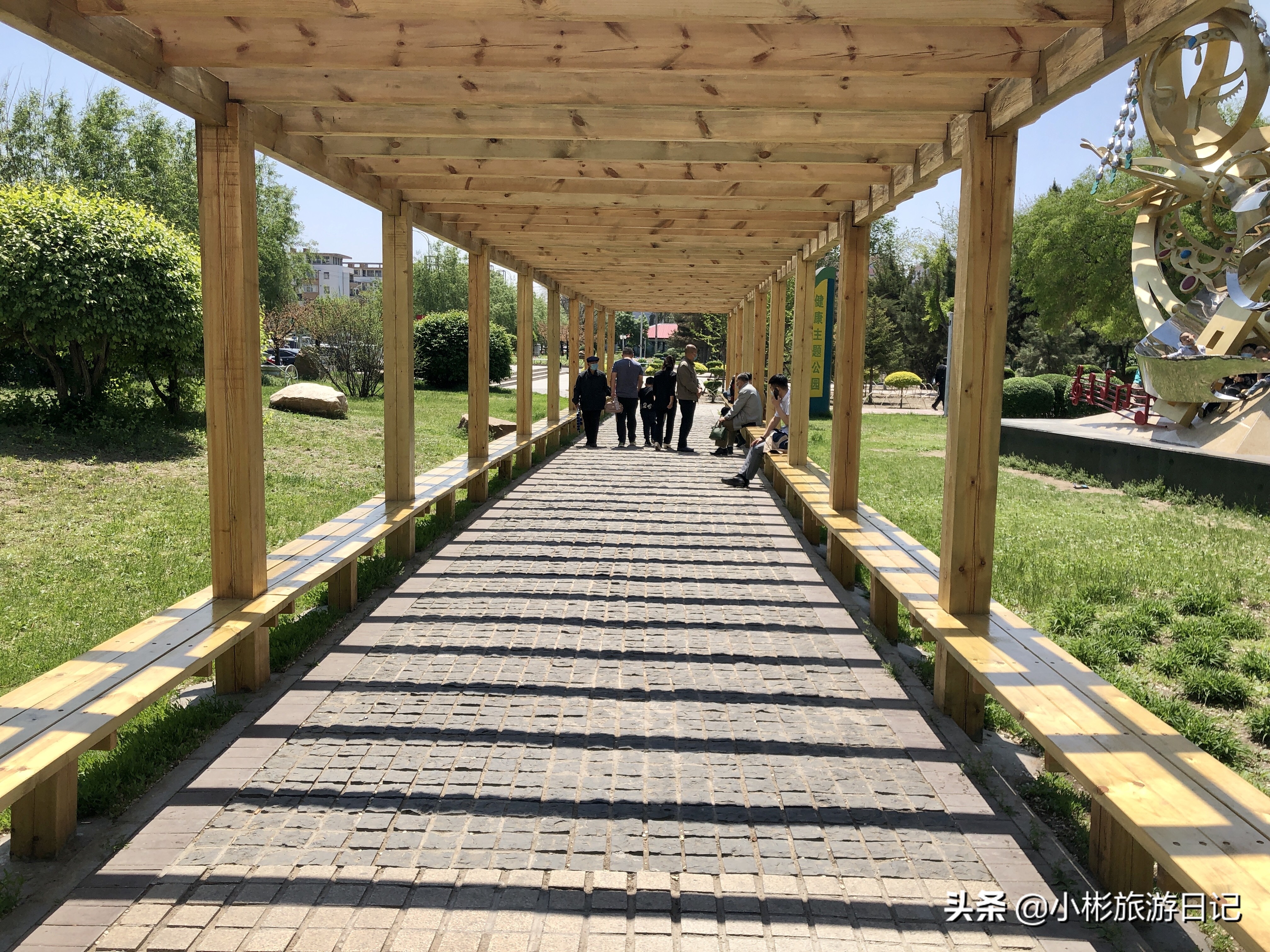 通辽休闲广场,通辽人民公园娱乐场所