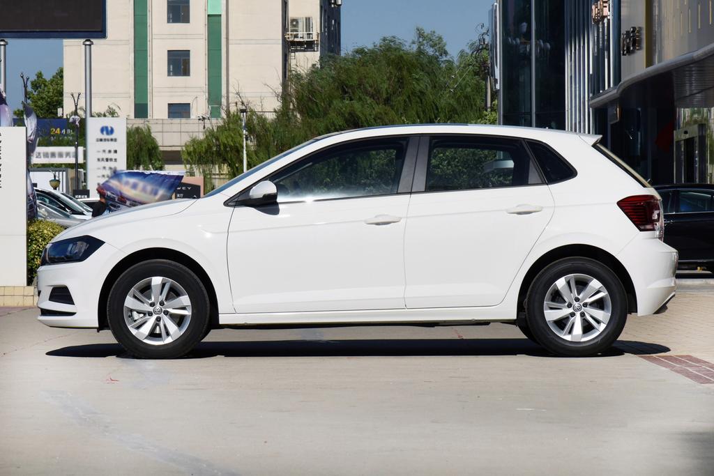 适合年轻人练手的三款车,适合不同预算的车