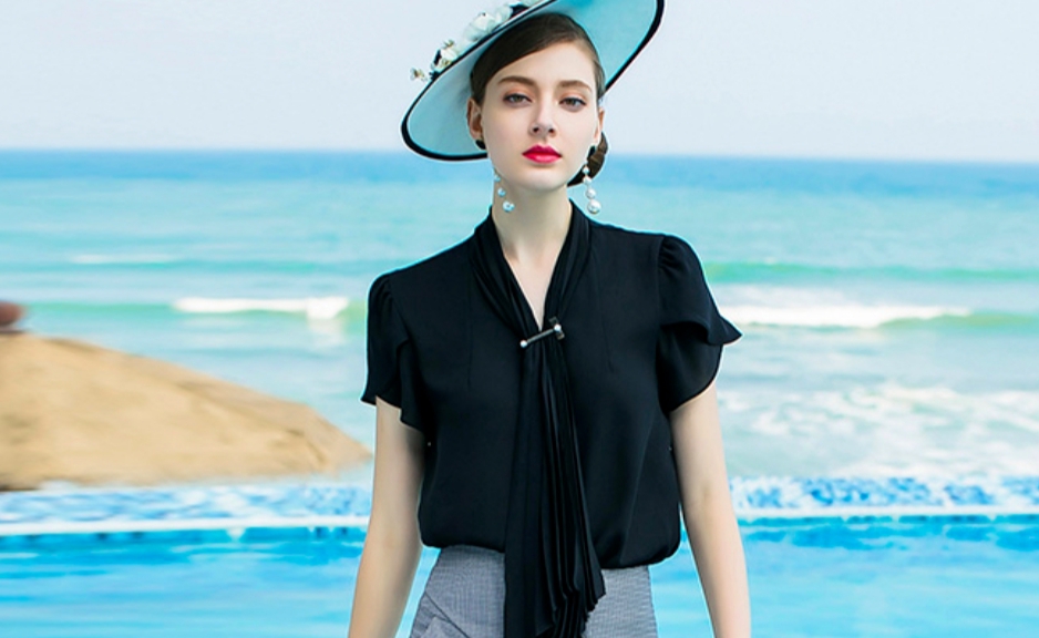 小个子女生复古风时尚穿搭,夏季小个子女生英伦风怎么搭配