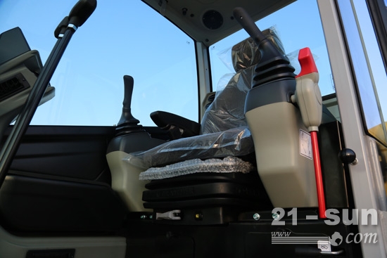 威克诺森微型挖掘机报价,威克诺森挖掘机哪国的