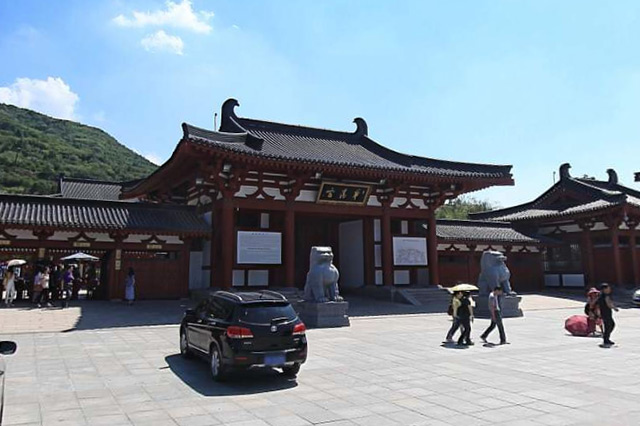 中国十大温泉排名旅游攻略,国内十大温泉度假村