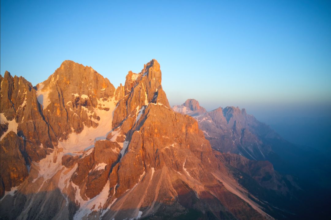 航拍压迫感的长焦镜头怎么拍,航拍中国用了多少长焦镜头拍摄