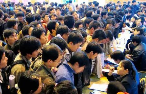 大学学业少就业前景好的专业,目前大学热门就业专业