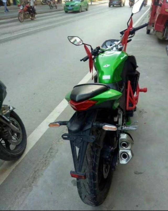 目前最有性价比的四缸街车,两万左右最酷的街车