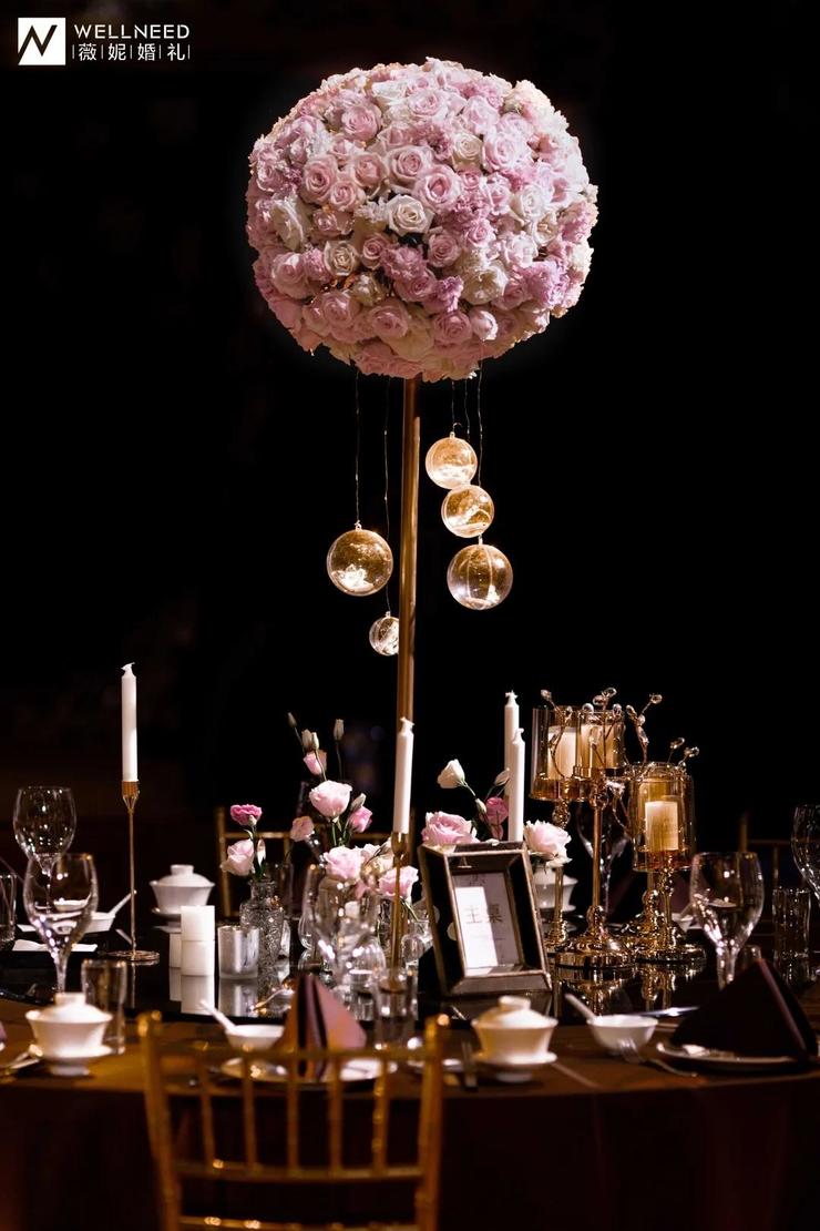 一场神秘浪漫的星空婚礼主题,一场蓝色的梦幻星空主题婚礼