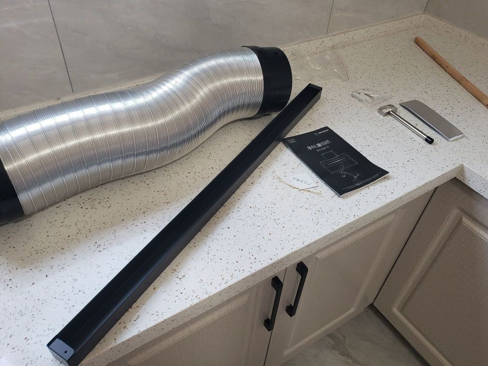 抽油烟机可以抽出屋内湿气吗,抽油烟机能过滤油烟吗