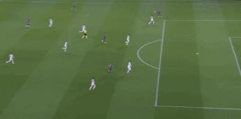 今夜诺坎普就是一座TEMPLE,这里住着一个足球之神！