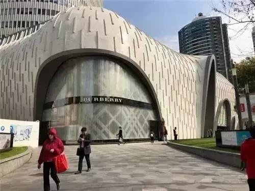 burberry是几线奢侈品,burberrygucci联名款