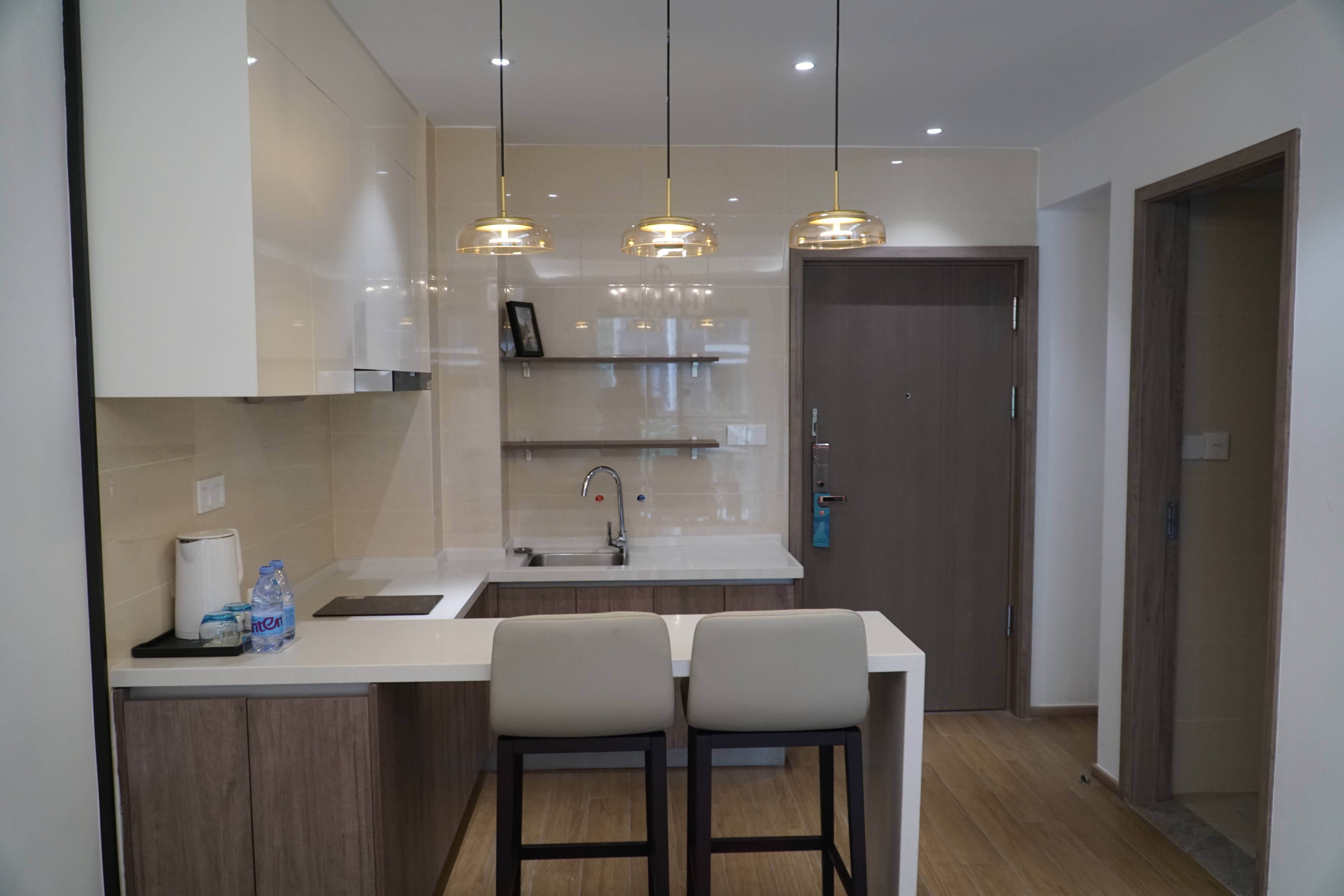 河北小哥租房环游全国：用卫星地图搜房价洼地别墅区月租600