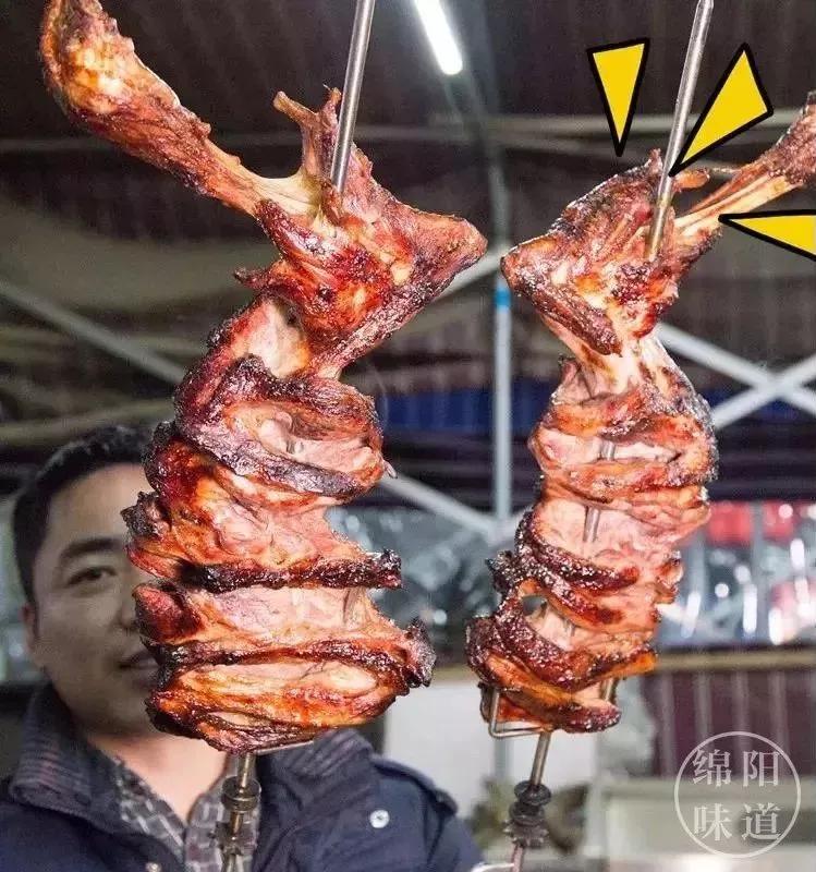 口*爆口**汁！这家店凭借「巨无霸烤羊腿」风靡绵阳！吃了整整7年