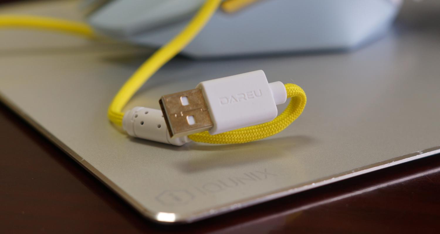 牧马人em910鼠标适合多大的手,牧马人达尔优鼠标em910