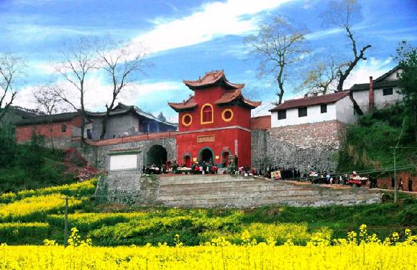 中国的抗日根据地陕甘宁地位,抗战时期中国几个大镇