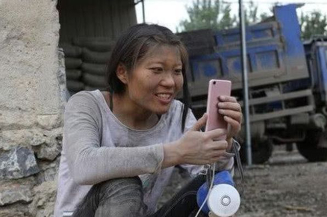 卖惨鼻祖水泥妹,卖惨走红的水泥妹是什么行为